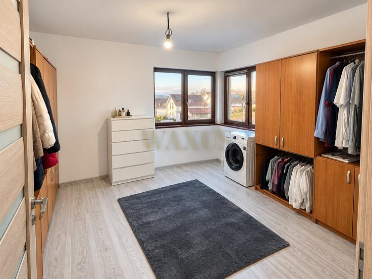 Duplex cu 5 camere cu Canalizare în Dezmir