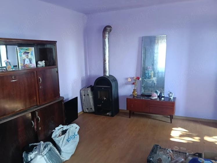 Casă cu 1 camere cu Teren 6700 Mp în Târnava