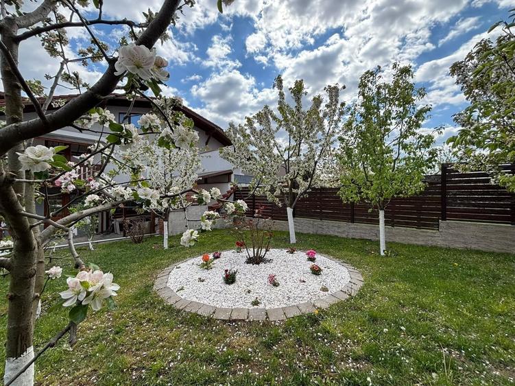 Casa 5 camere pretabila pentru 2 FAMILII in Cartierul Arhitectilor - 1