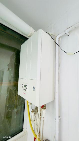 Apartament cu 2 camere decomandat în Micro 20