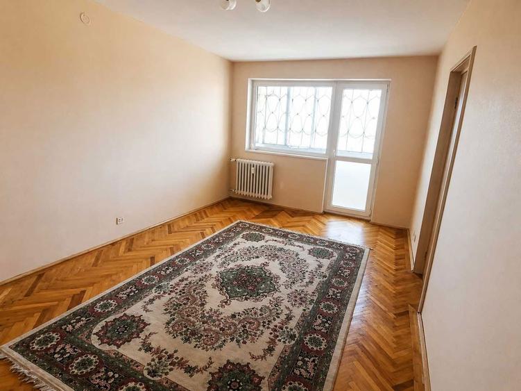 Apartament cu 2 camere decomandat în Radu Negru