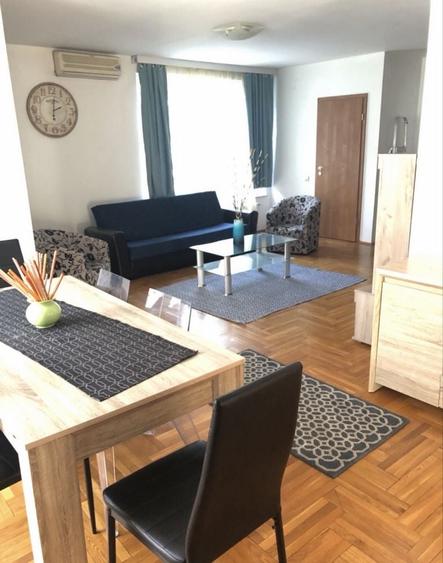 Apartament cu 3 camere decomandat în Dosu Bricii