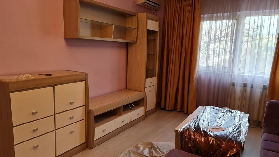 Apartament cu 2 camere decomandat în Băneasa