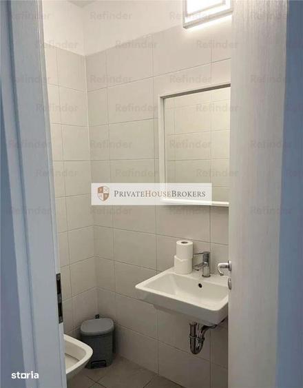 Apartament cu 2 camere semidecomandat, mobilat în Tei