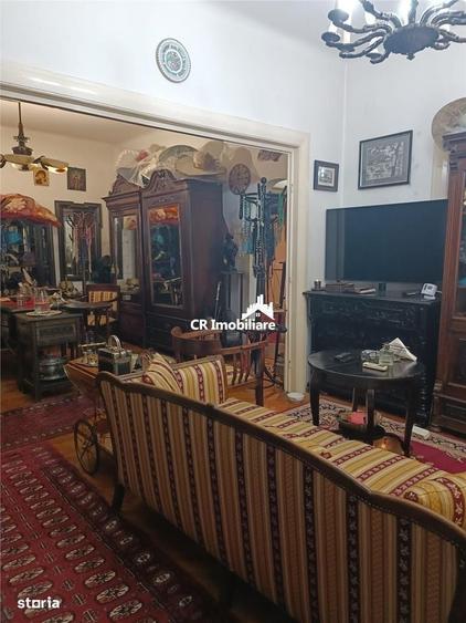 Apartament cu 4 camere semidecomandat în Ultracentral