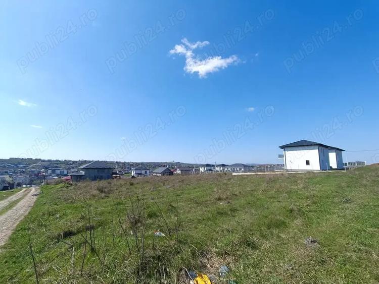 Teren de 1053 mp, în Vișan