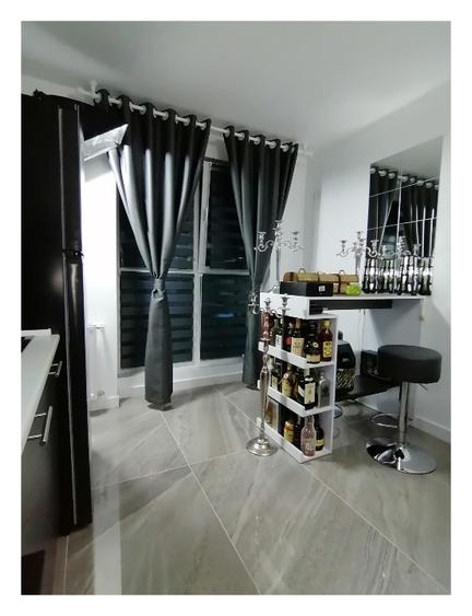 Apartament cu 2 camere semidecomandat în Vitan-Bârzești