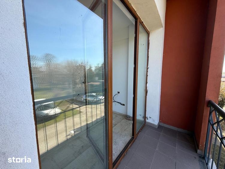 Apartament cu 4 camere în Mihail Kogălniceanu