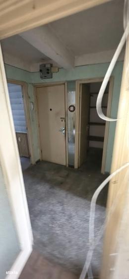 Apartament cu 2 camere decomandat în Drumul Găzarului