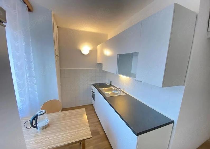 Apartament cu 2 camere decomandat în Lipovei