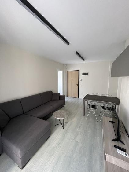 Apartament cu 2 camere decomandat, mobilat în Sud-Vest