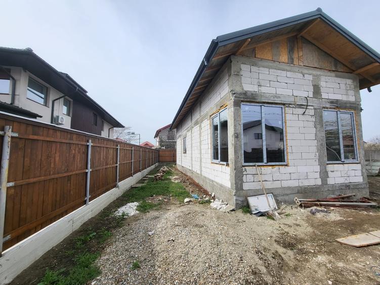 Casă individuală cu 3 camere cu Teren 355 Mp în Tunari