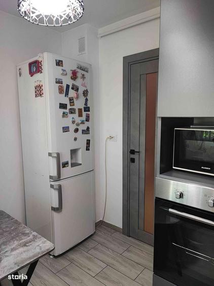 Apartament cu 3 camere în Eremia