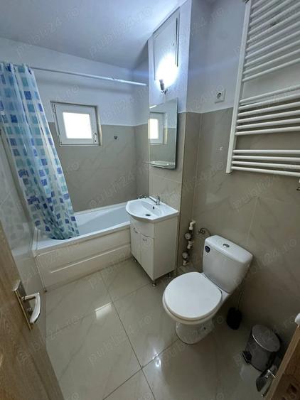 Apartament cu 2 camere semidecomandat, mobilat în Soarelui