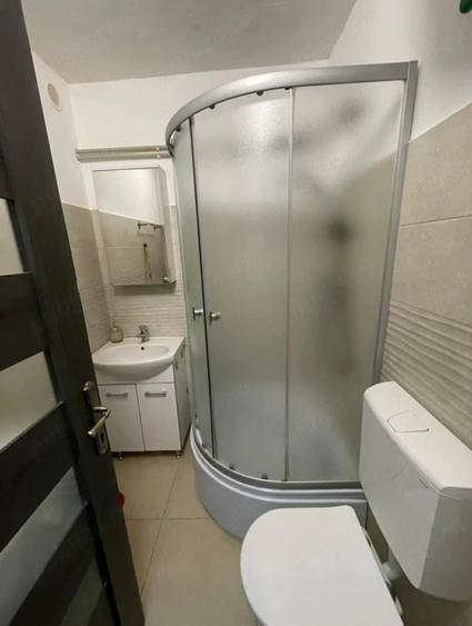 Garsonieră decomandată în UMT
