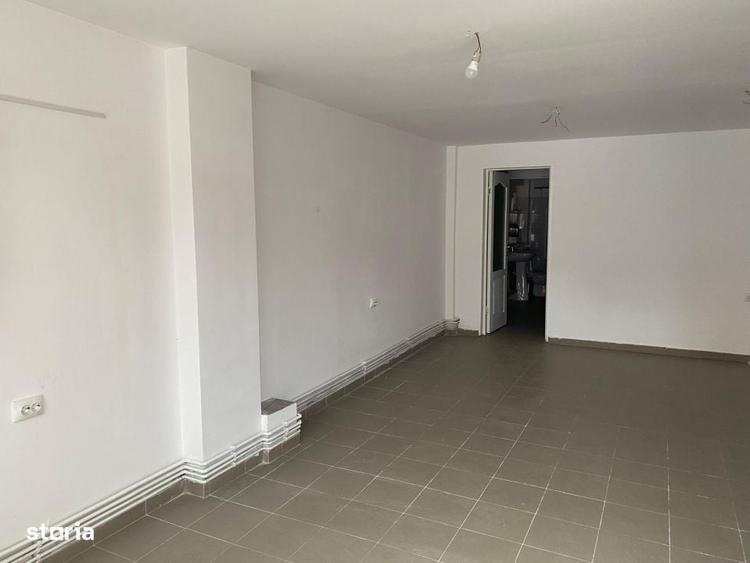 Spatiu comercial 60 mp | Acces direct din strada - 1