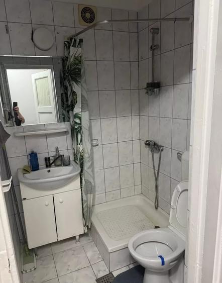 Apartament cu 2 camere decomandat, mobilat în Centrul Civic