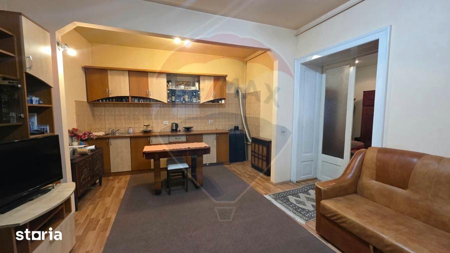 Casă cu 4 camere cu Teren 150 Mp în Ultracentral