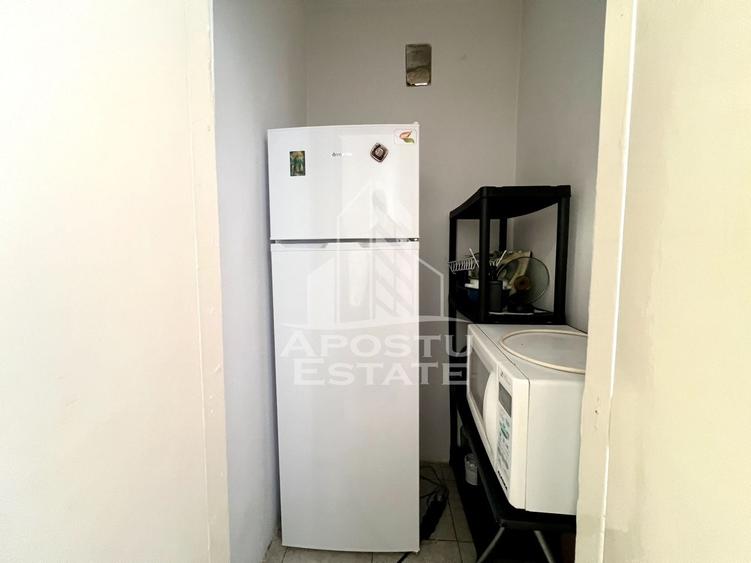 Apartament cu 2 camere semidecomandat, mobilat în Complex Studențesc