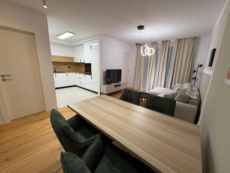 Apartament cu 2 camere semidecomandat în Aviației