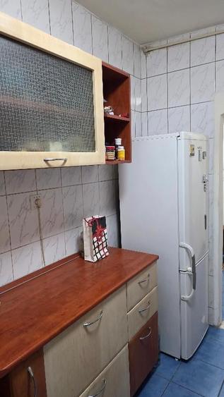 Apartament cu 2 camere semidecomandat în Colentina