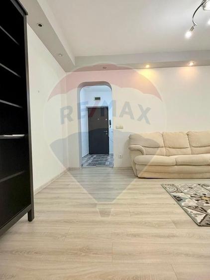 Apartament cu 2 camere semidecomandat, mobilat în Drumul Taberei