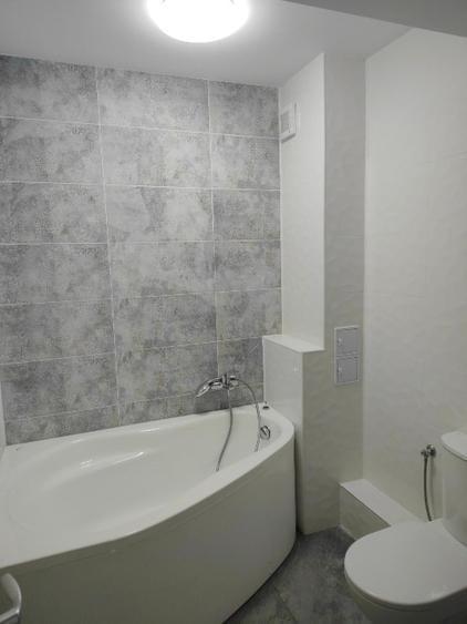 Apartament cu 3 camere decomandat, mobilat în Titan