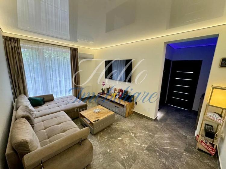 Apartament cu 3 camere decomandat în Florești