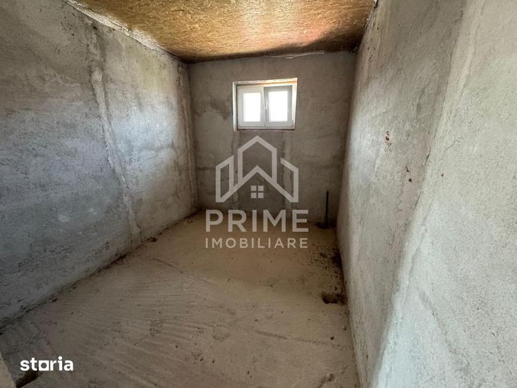 Casă cu 9 camere cu Teren 1000 Mp în Central