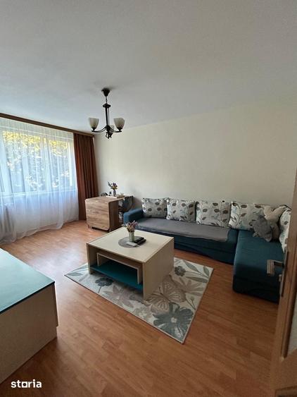 Apartament cu 3 camere decomandat în Drumul Taberei