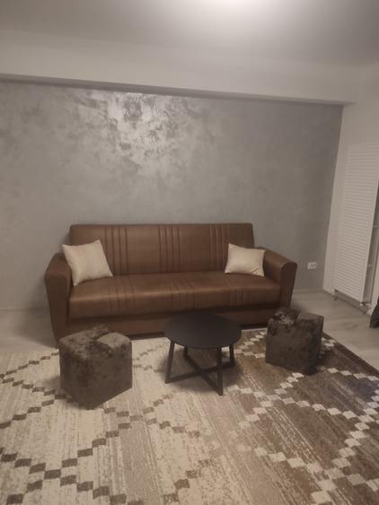 Apartament cu 2 camere decomandat în Brestei