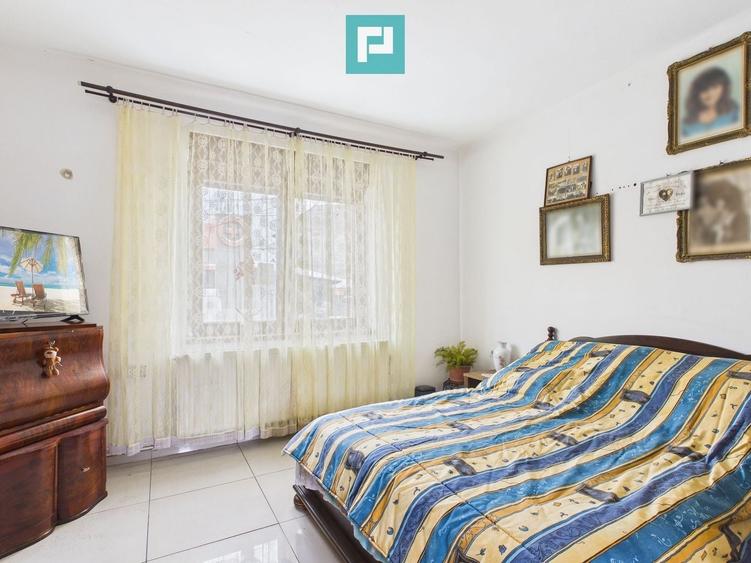 Casă individuală cu 4 camere cu Piscina în Pârneava