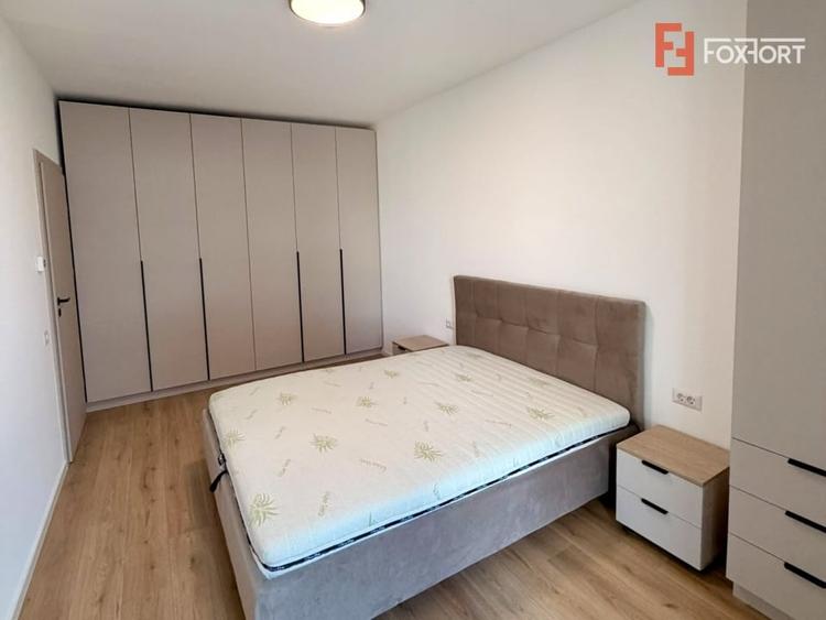 Apartament cu 2 camere semidecomandat, mobilat în Torontalului