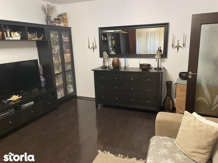 Apartament cu balcon ?i lift, 3 camere, Rahova - 2