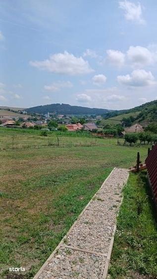 Casă cu 2 camere cu Teren 80 Mp în Central