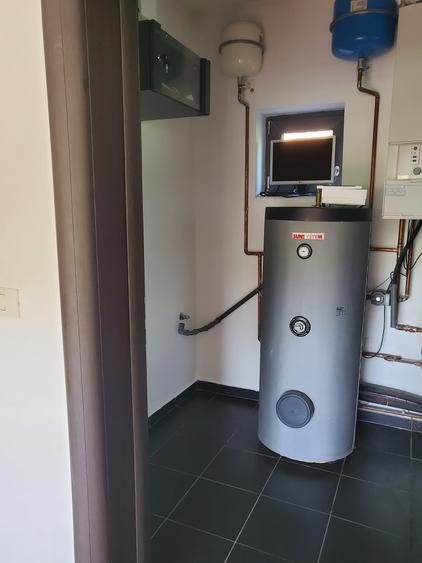 Casă individuală cu 4 camere cu Teren 500 Mp în Peciu Nou