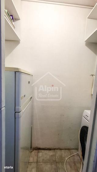 Apartament cu 2 camere semidecomandat în Centrul Civic