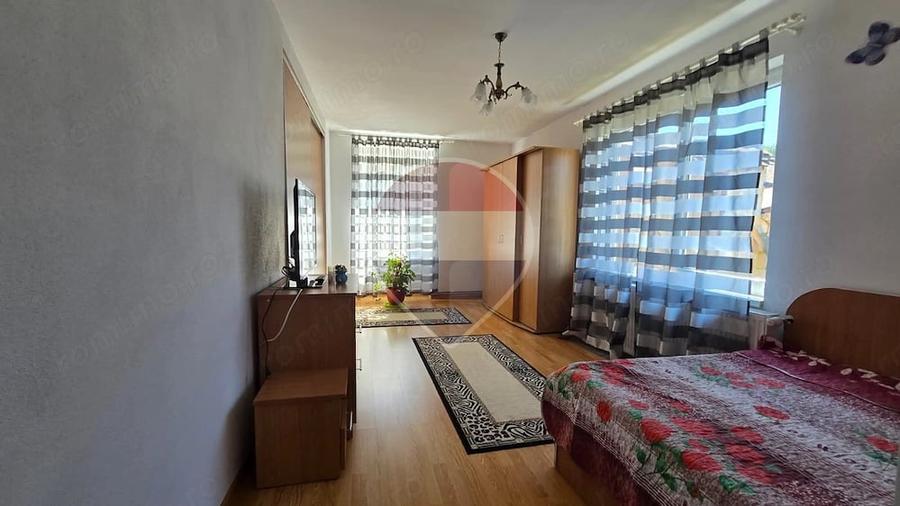 Casă cu 3 camere cu Teren 1320 Mp în Ațel