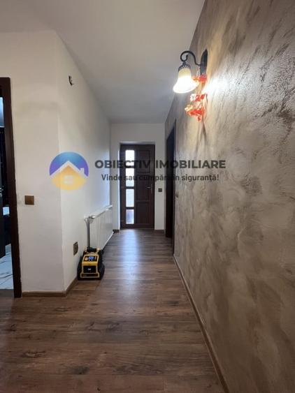 Casă cu 5 camere cu Teren 618 Mp în Viișoara
