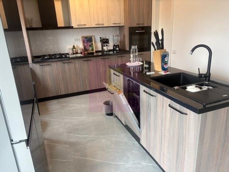 Duplex cu 4 camere cu Canalizare în Nord
