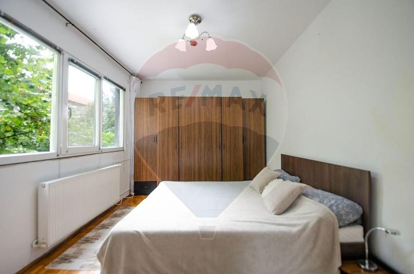 Apartament cu 3 camere semidecomandat, mobilat în Gheorghe Lazăr