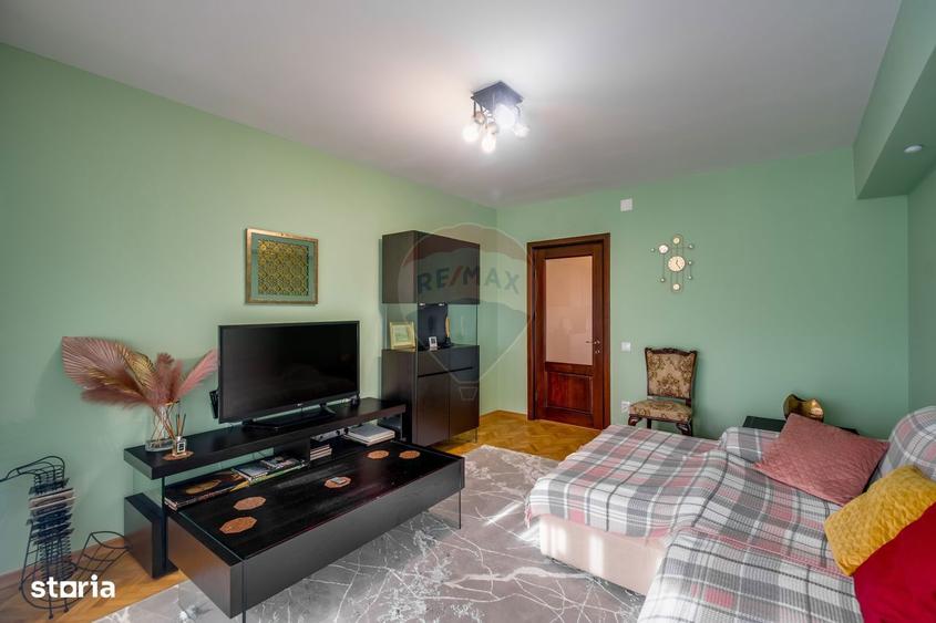Apartament cu 3 camere decomandat, mobilat în Grivița