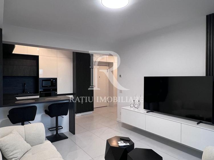 Apartament cu 3 camere decomandat, mobilat în Nufărul