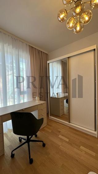 Apartament cu 3 camere decomandat, mobilat în Ultracentral