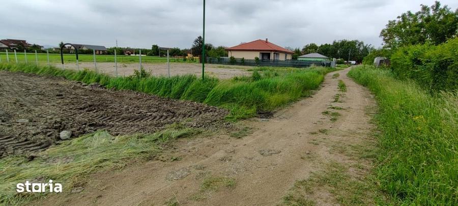 Teren cu acces usor din Calea Feldioarei - 2