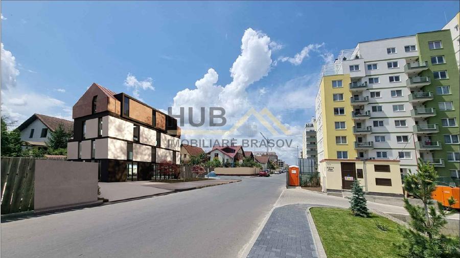 Teren Construcții intravilan de 477 mp, în Tractorul