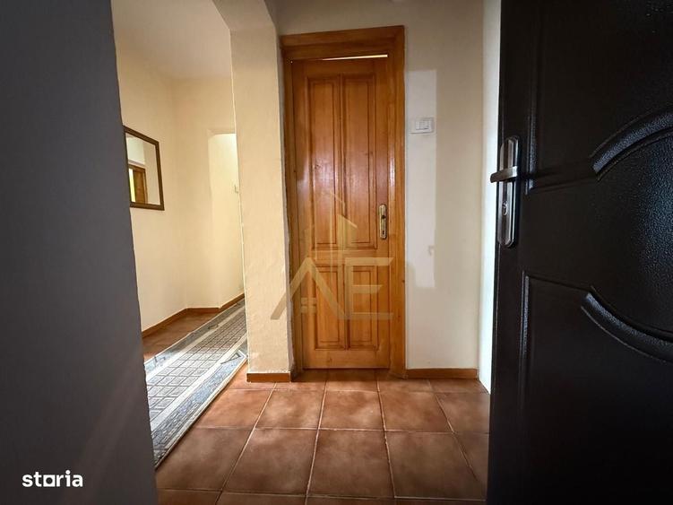 Apartament cu 3 camere decomandat în Nănești