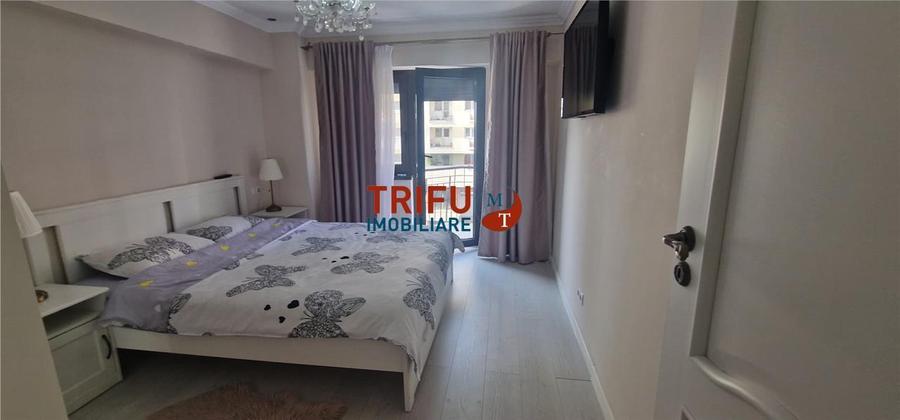 Apartament cu 3 camere decomandat, mobilat în Cetate