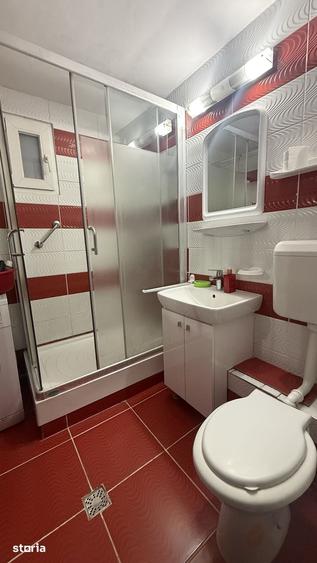 Apartament cu 4 camere în Drumul Taberei