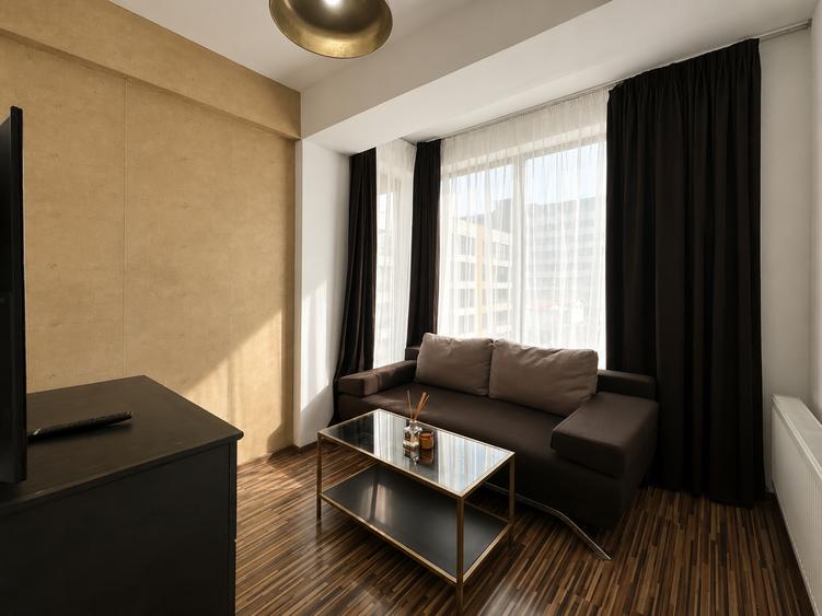 Apartament cu 2 camere decomandat în Universitate